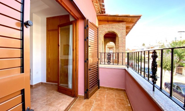 Venta - Dúplex -
Los Alcázares