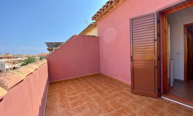 Venta - Dúplex -
Los Alcázares