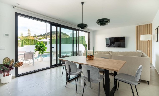 Venta - Villa -
Calasparra