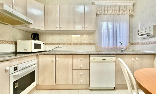 Venta - Villa -
Torrevieja - Torrevieja 