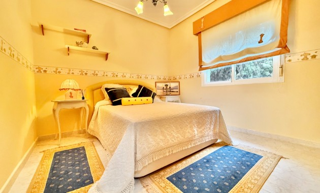 Venta - Villa -
Torrevieja - Torrevieja 