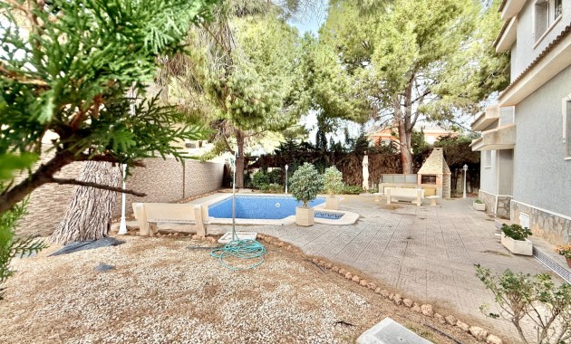 Venta - Villa -
Torrevieja - Torrevieja 