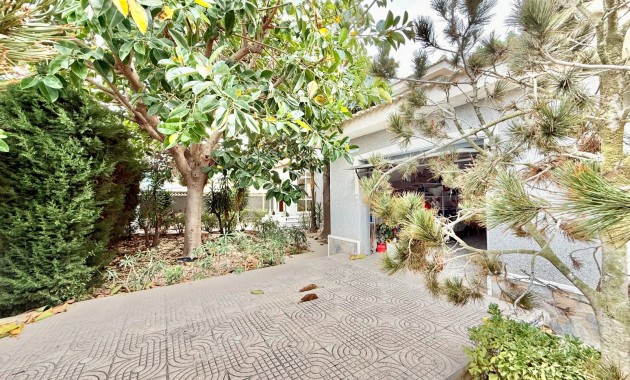 Venta - Villa -
Torrevieja - Torrevieja 