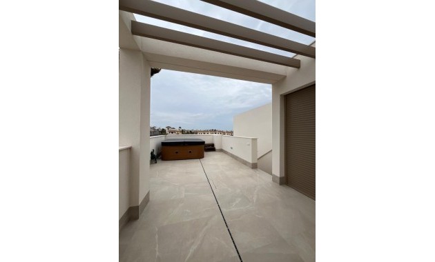 Venta - Villa -
Los Alcázares