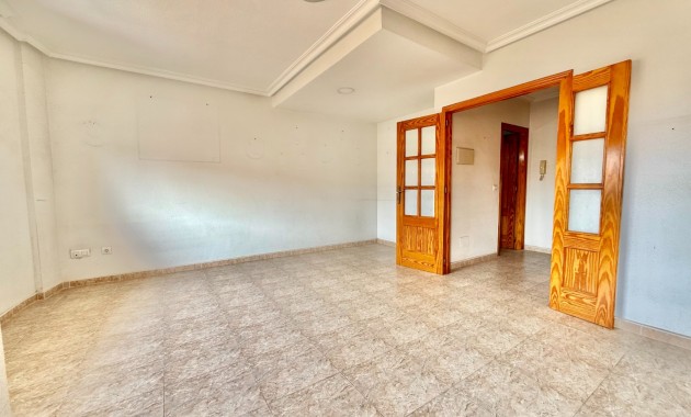 Venta - Sobre pilares -
Los Alcázares