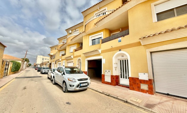 Venta - Sobre pilares -
Los Alcázares