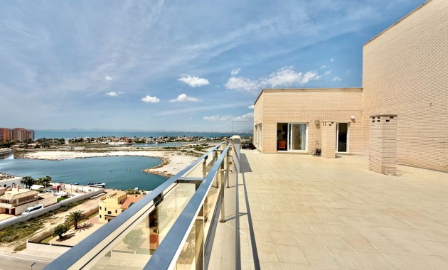 Venta - Ático -
La Manga 