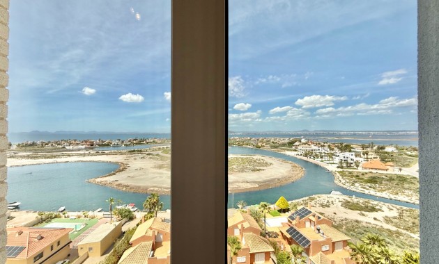 Venta - Ático -
La Manga 