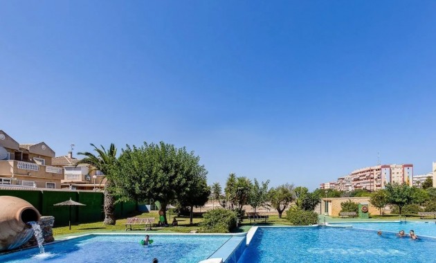 Venta - Piso -
Torrevieja - Torrevieja 