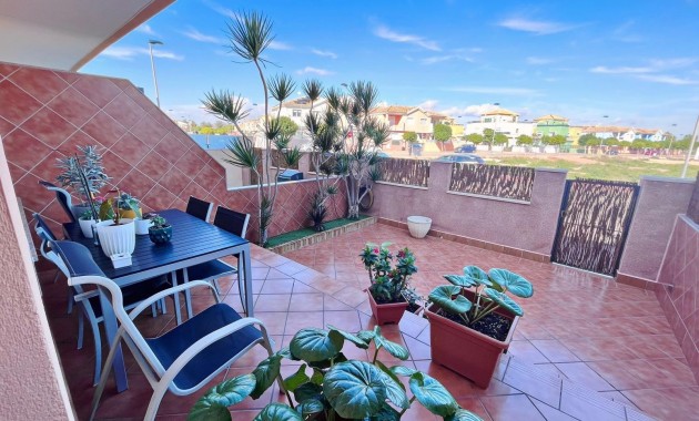 Venta - Chalet -
San Javier - Roda 