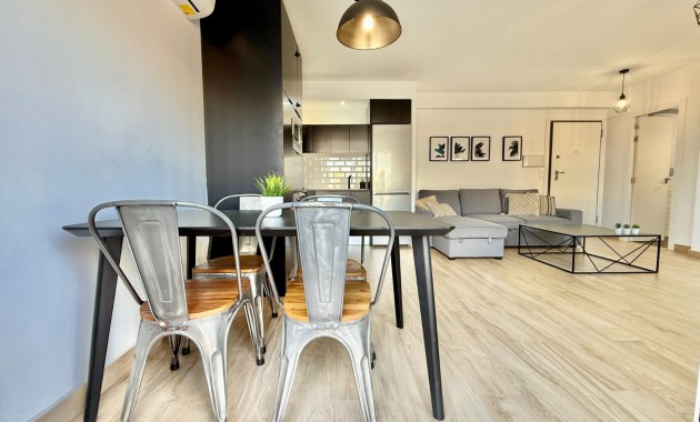 Venta - Apartamento -
Torrevieja - Torrevieja 